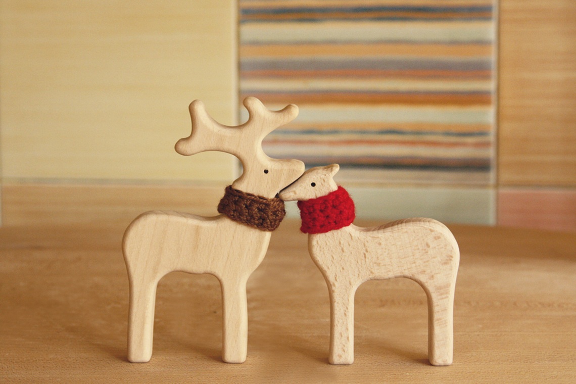 Loving Wooden Reindeer