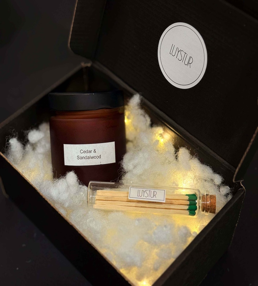 Cedar and Sandalwood candle - Luystur